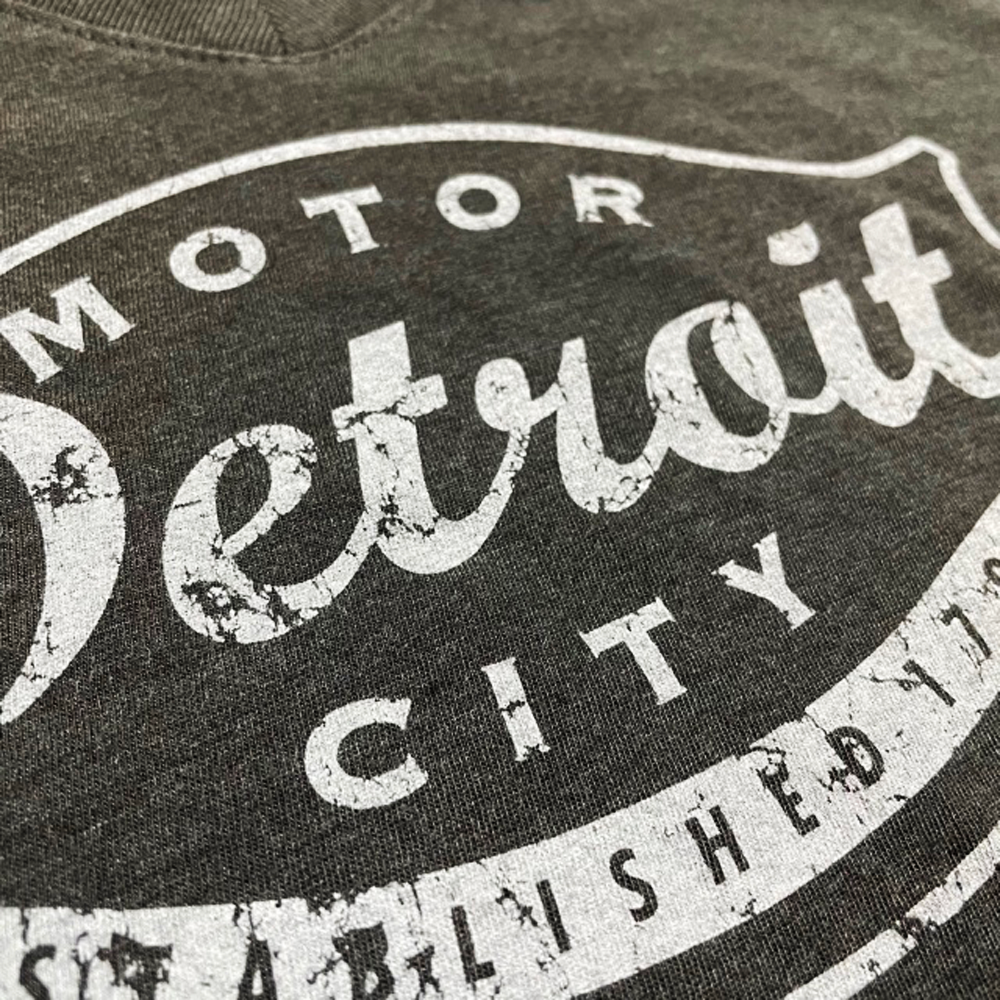 Ladies Relaxed V-neck Detroit Buckle T-shirt - Heather Black