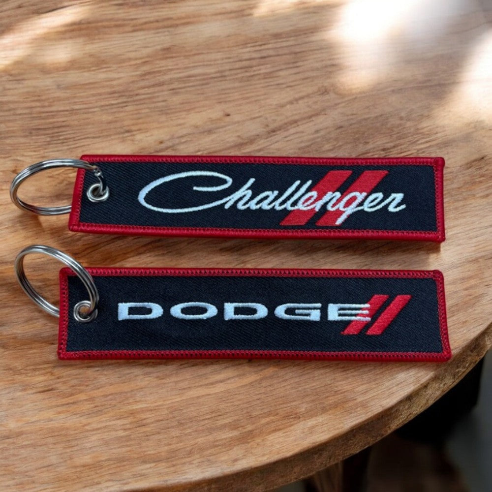 Keychain - Dodge Challenger Script - Pull